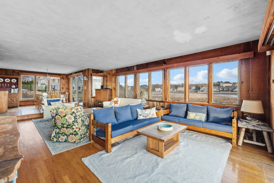 Building Photo - 18 Seagrass Ln