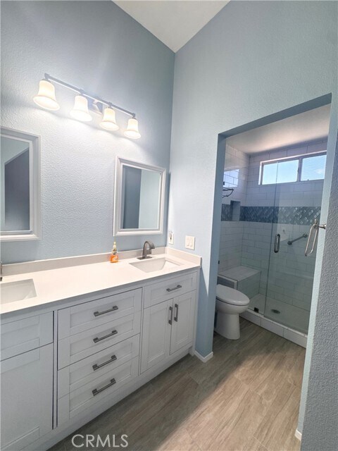 Building Photo - 1284 Fairway Oaks Ave