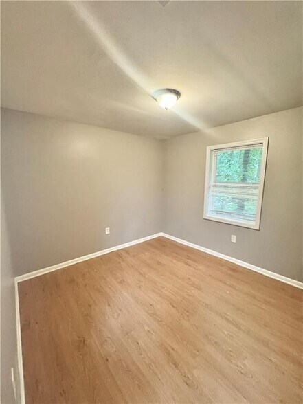 Building Photo - 6325 Raymond Terrace