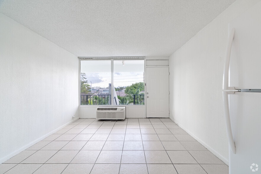 Primary Photo - The Oasis by RAM Apartments