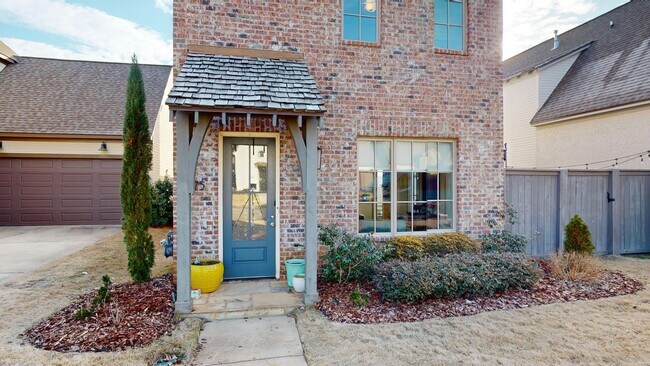 Building Photo - Wonderful 4 Bdrm, 3.5 Bath on outskirts of Eastchase