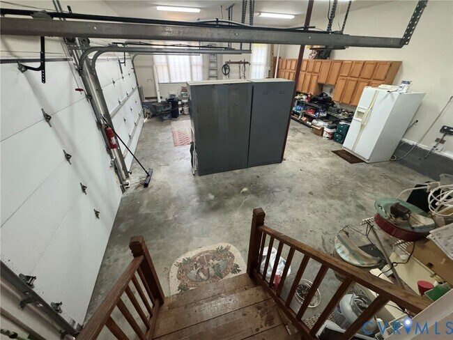 Building Photo - 12106 Sloan Dr