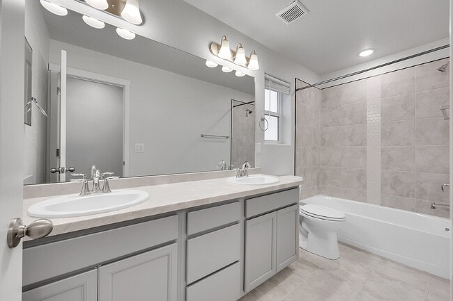 Building Photo - $2,395 - 3 Bed, 2.5 Bath Home in Colorado ...