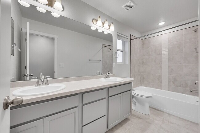 Building Photo - $2,550 - 3 Bed, 2.5 Bath Home in Colorado ...