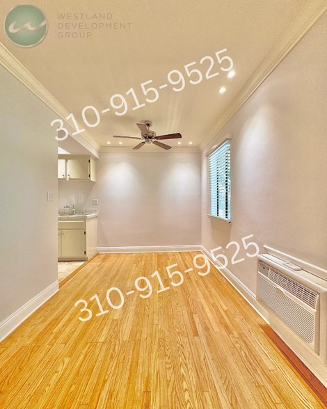 Building Photo - 1506 S Barrington Ave