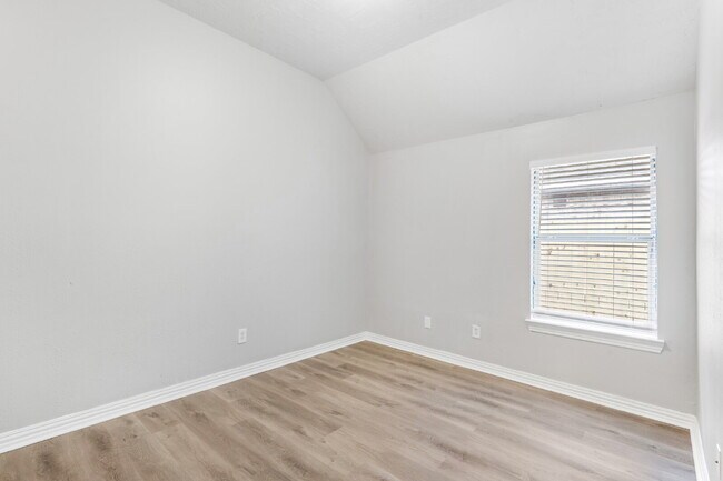 Building Photo - "Spacious 4-Bed Oasis with 2 Full Baths in Spring, TX - 2,235 Sq Ft of Comfort!"