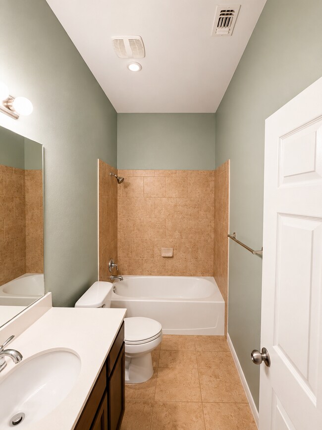 Building Photo - 8121 Fieldstone Dr