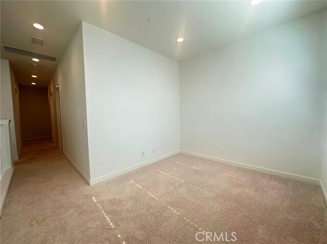 Building Photo - 182 Augustine