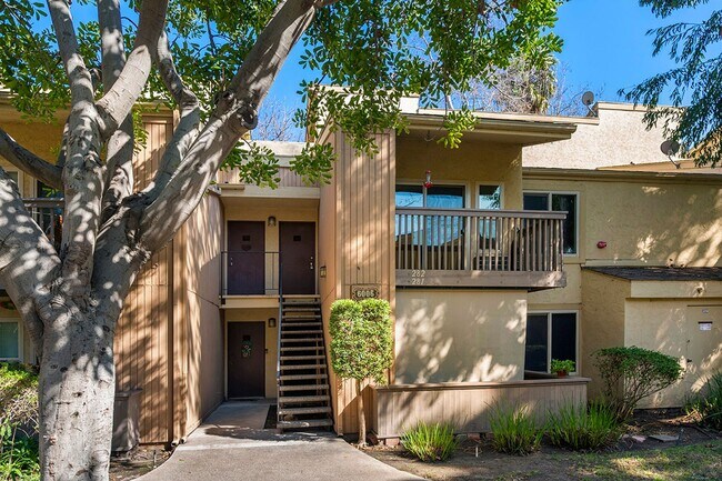 Building Photo - Mission Valley 1 BR/1 BA Condominium at Ra...