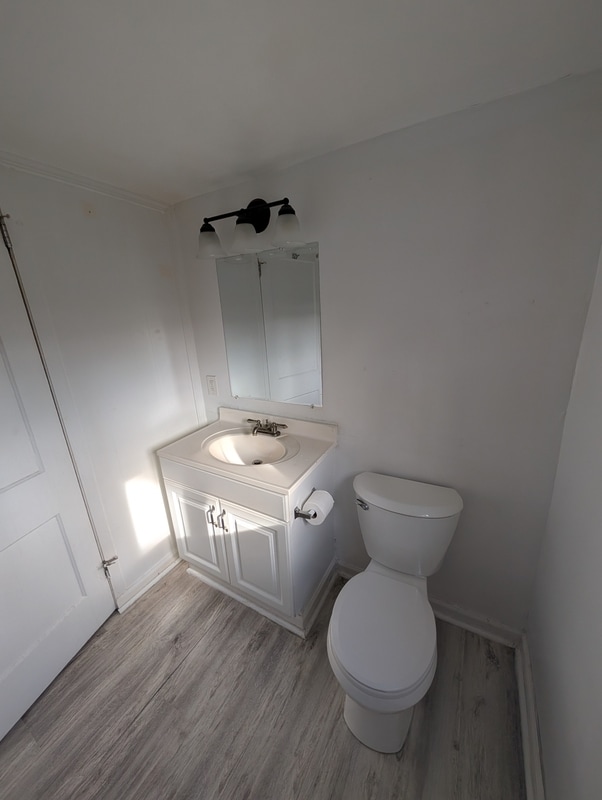 Building Photo - 1033 LaSalle Ave