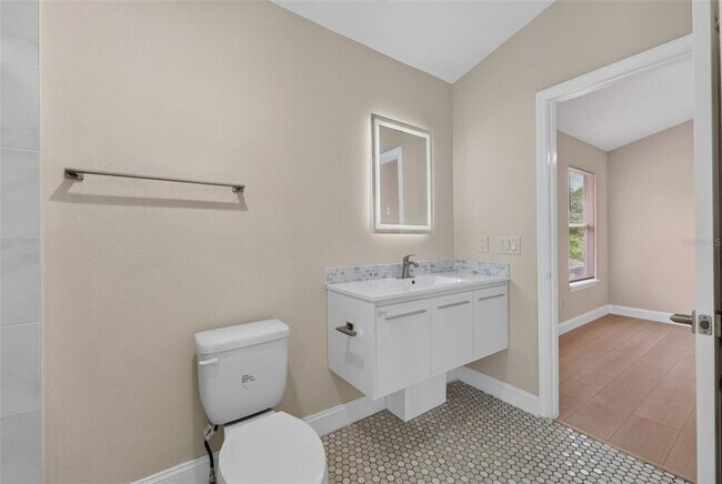 Building Photo - 1851 Great Falls Way