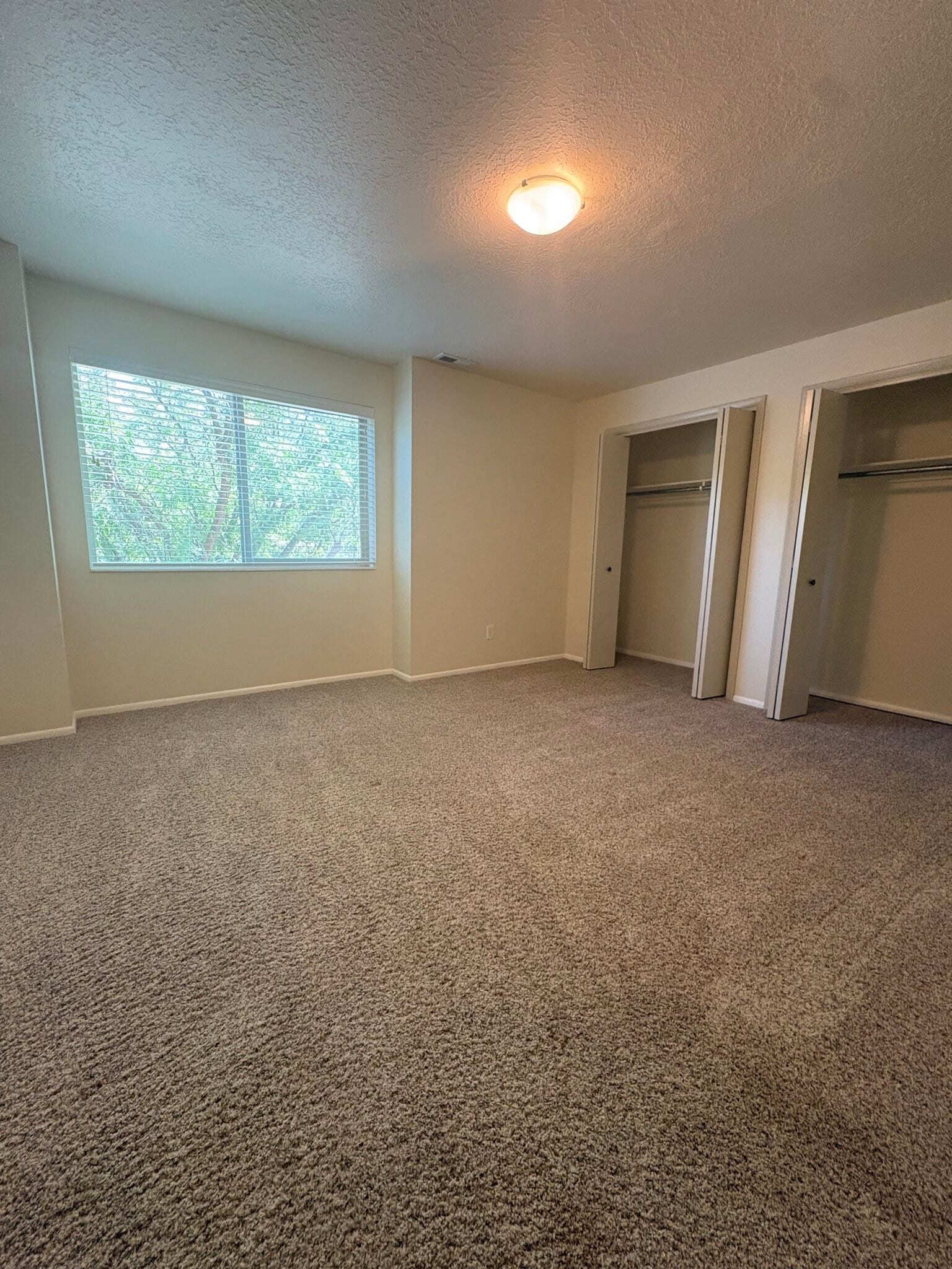 Building Photo - 1120 Canyon Rd