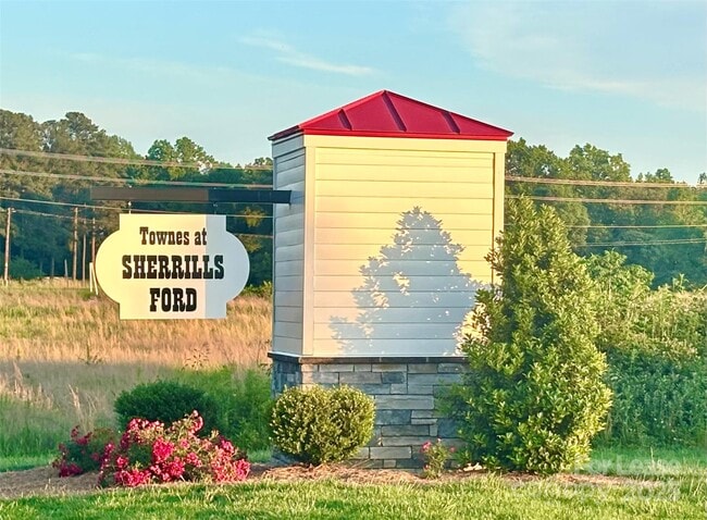 Building Photo - 3667 Mercer St