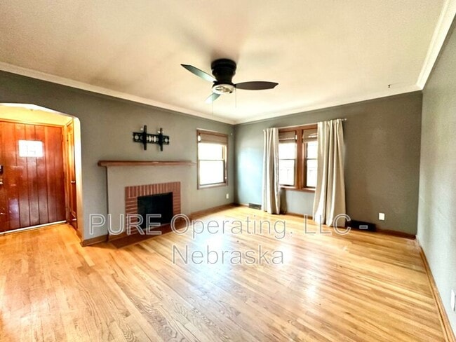 Building Photo - 5120 Franklin St