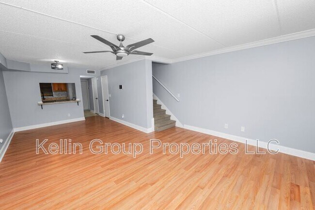 Building Photo - 2862 Somerset Park Dr