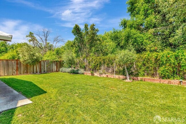 Building Photo - 46728 Crawford St