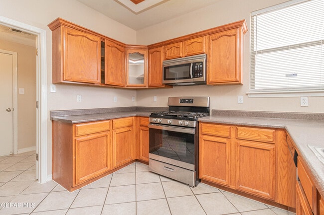 Building Photo - 3016 Tierra Cuervo Dr