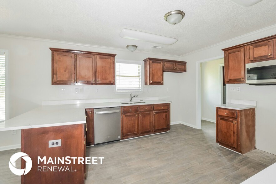 Building Photo - 8267 Post Creek Cove