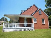 Building Photo - 6 Monument Dr