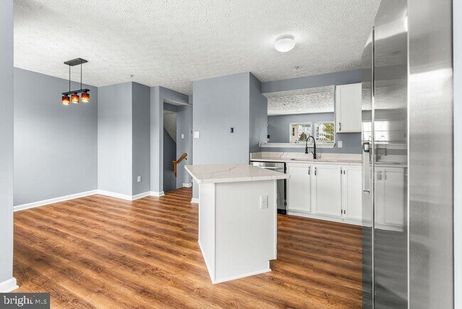 Building Photo - 7711 Cornerstone Way