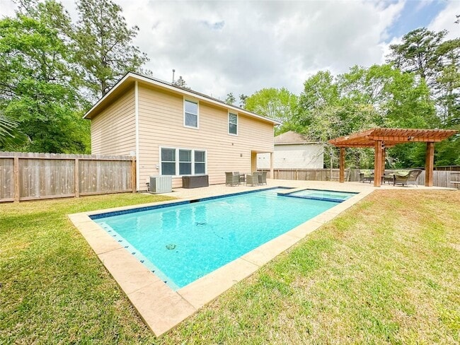 Building Photo - 11 Orion Star Ct