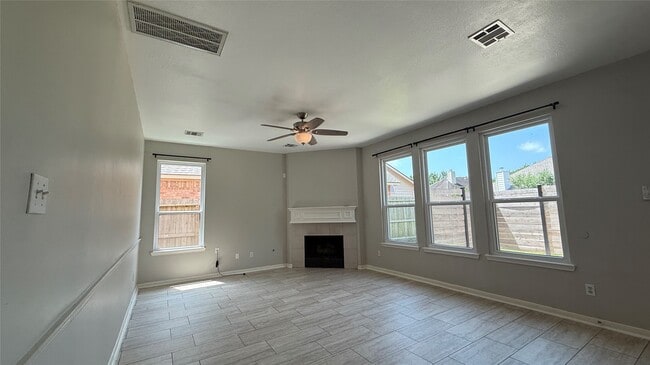 Building Photo - 7206 Bethany Bay Dr