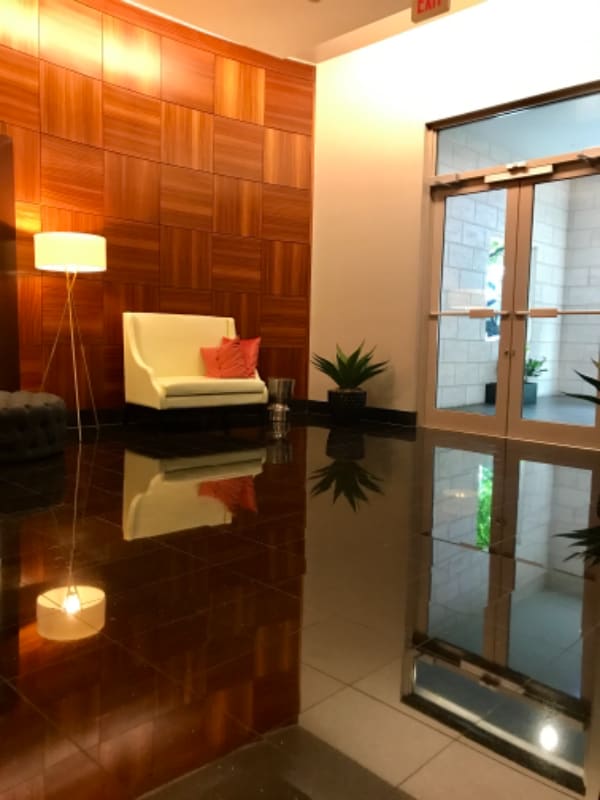 Building Photo - 3000 SW 22nd St