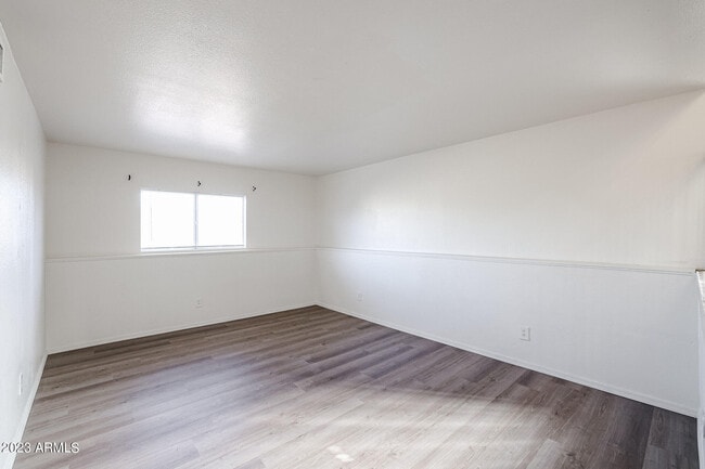 Building Photo - 10024 W Sells Dr