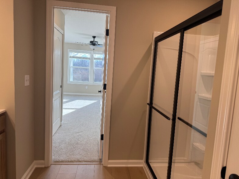 Building Photo - 510 Glenhaven Wy