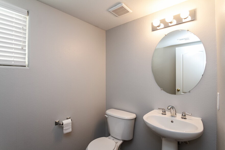 Building Photo - 3525 Simmering Sun Ct