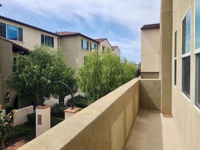 Building Photo - 2415 Tapestry Wy