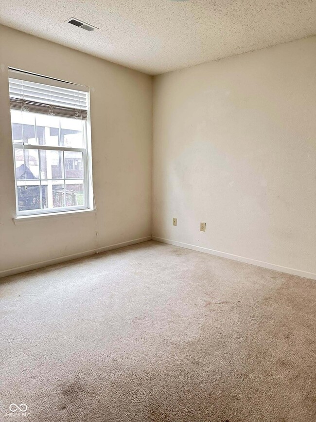 Building Photo - 1453 Quinlan Ct