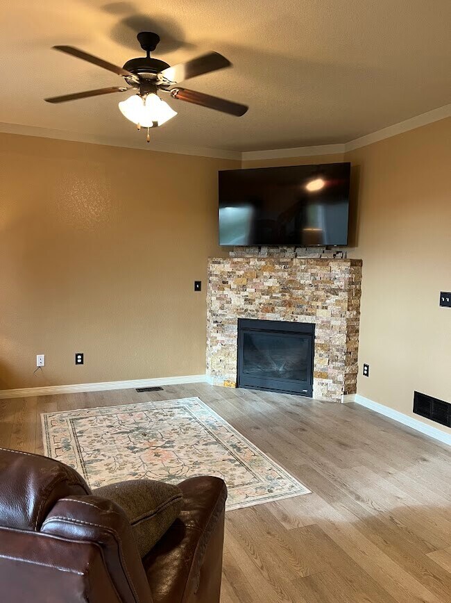 Building Photo - 964 Pyxis Dr