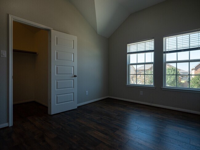 Building Photo - 2927 Overbrook Meadow Ln
