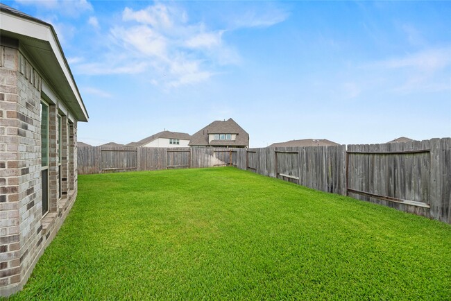 Building Photo - 31222 Pinebrook Falls Ln