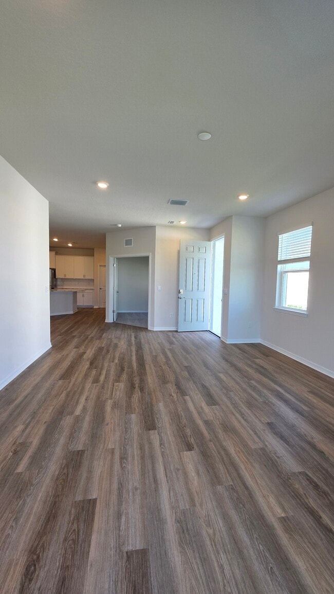 Building Photo - 642 157th Ct E