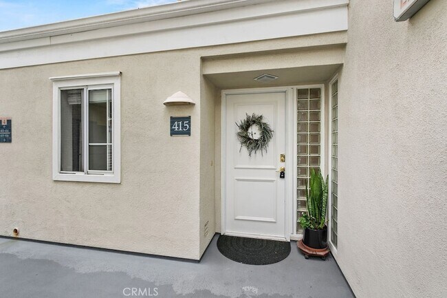 Building Photo - 2243 Martin