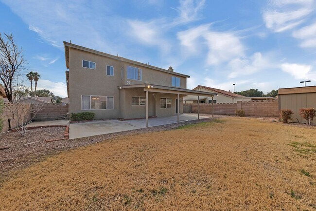 Building Photo - 3158 Laurel Ave