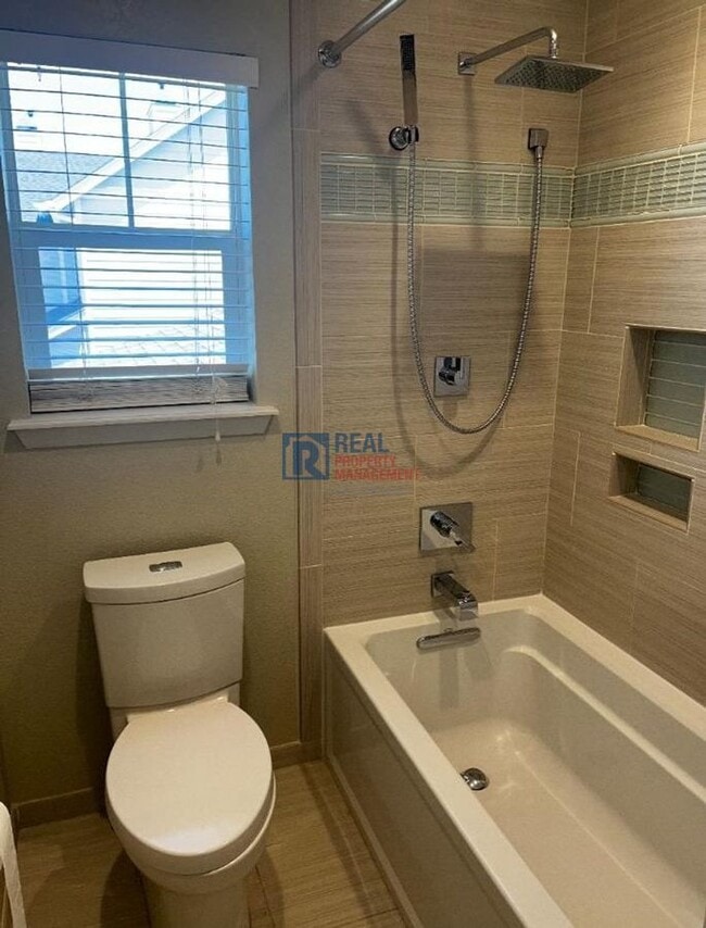 Building Photo - 4103 Frederick Cir