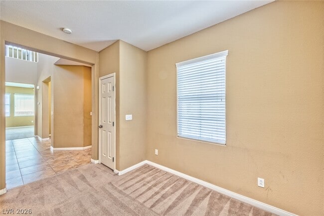 Building Photo - 8020 Aztec Basin Ave
