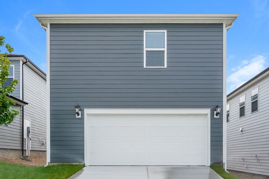 Building Photo - 7414 Blue Gable Rd