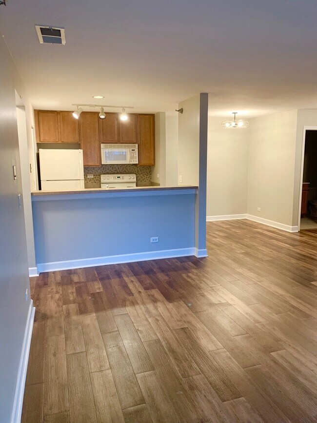 208 Glengarry Dr 208 Glengarry Dr Bloomingdale IL 60108 Apartment