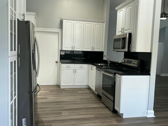 Building Photo - 21023 Rustlewood Ave