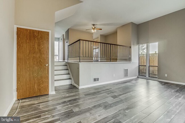 Building Photo - 7301 Larrup Ct