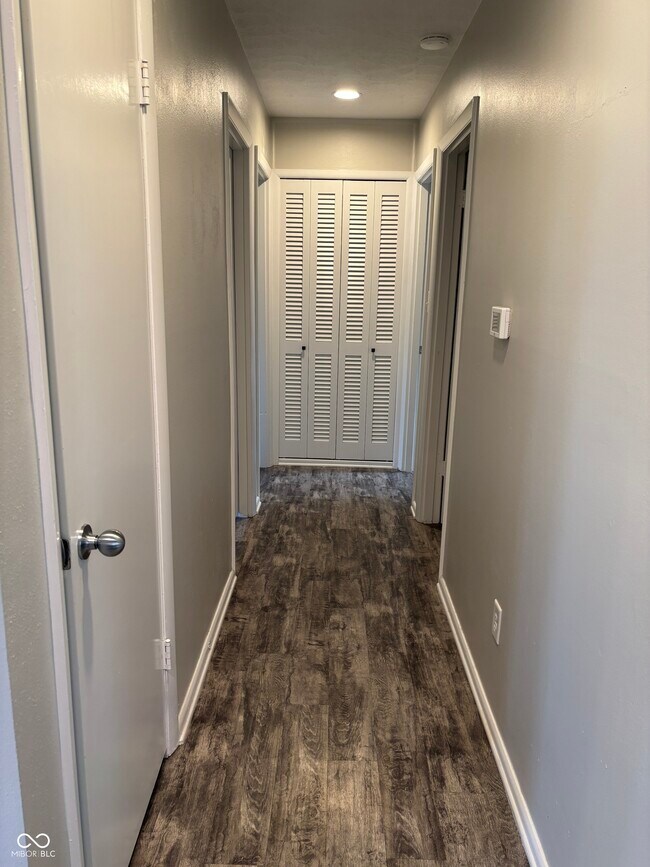 Building Photo - 41 Blairsden Ave