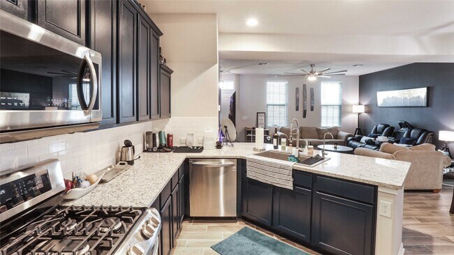 Building Photo - 466 Ferrule Dr