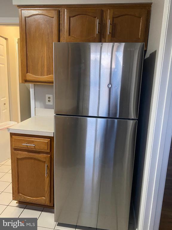 Building Photo - 8326 Glastonbury Ct