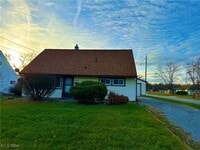 Building Photo - 294 N Edgehill Ave