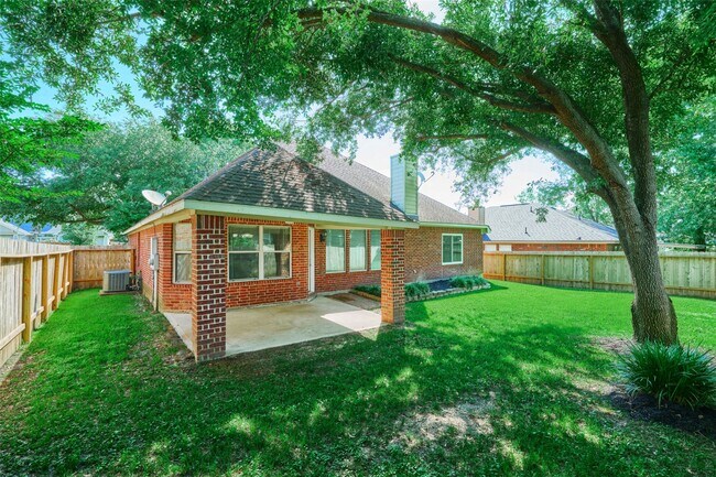 Building Photo - 13313 Enchanted Way