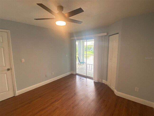 Building Photo - 2612 Grassy Point Dr